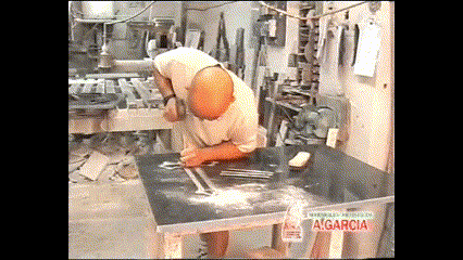 Vídeo marmolista trabajando
